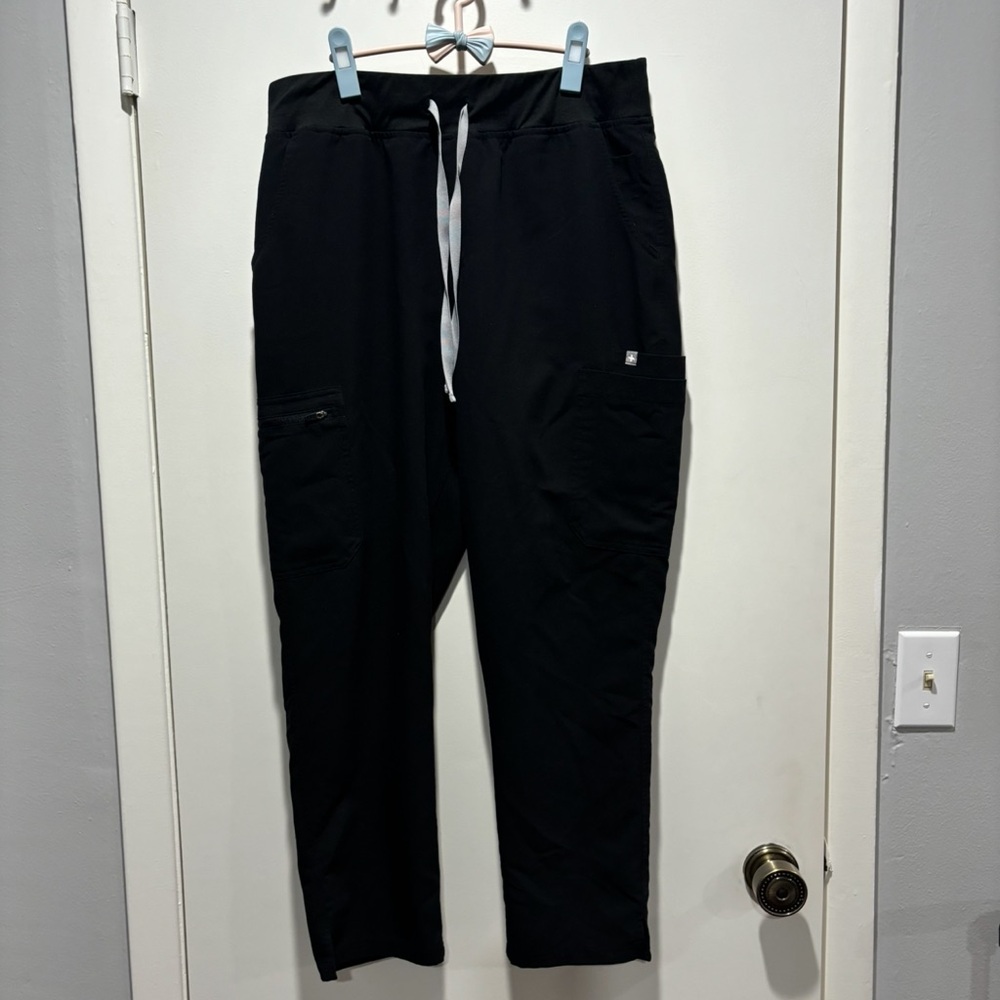 Figs high waisted Yola- petite skinny scrub pants